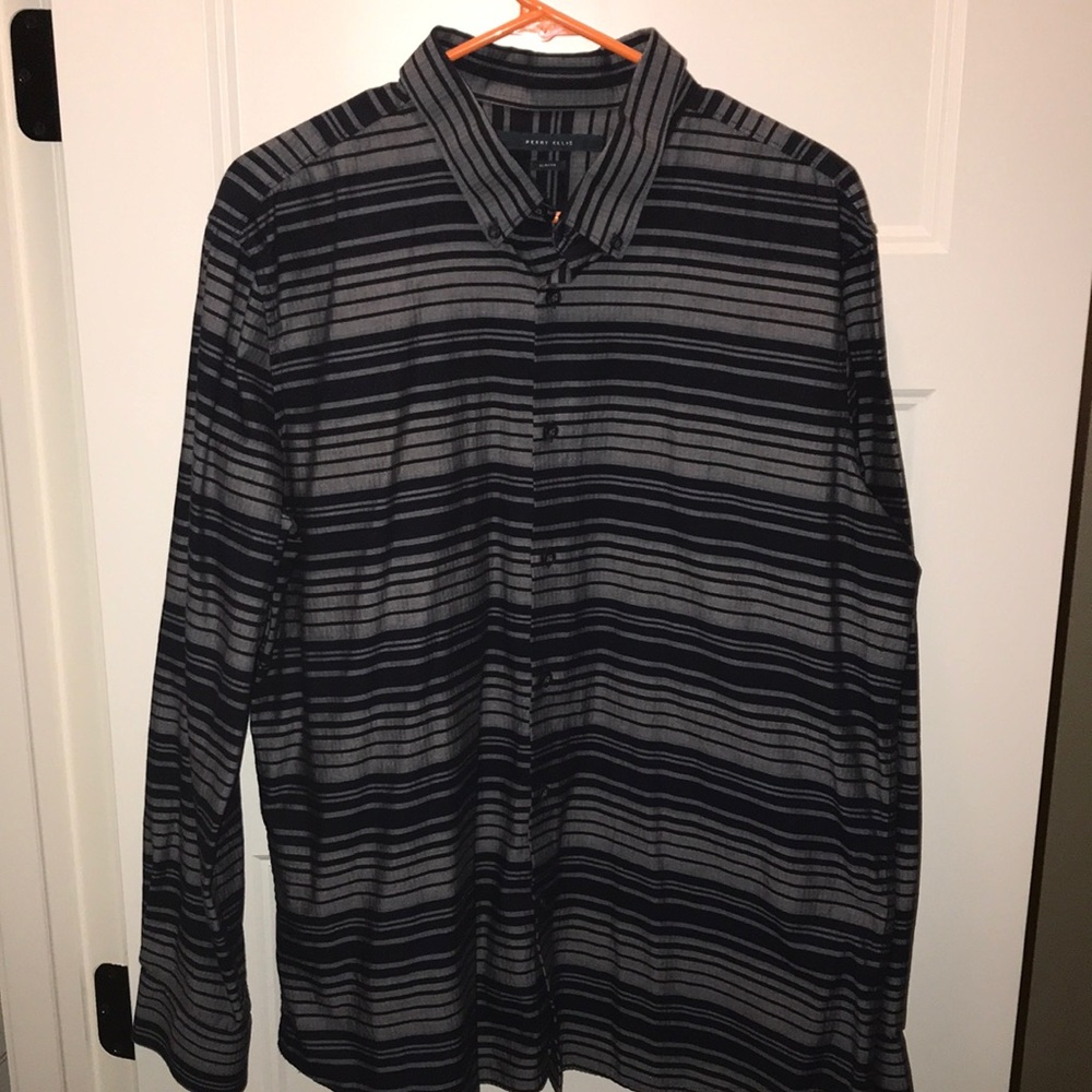 Casual button up shirt